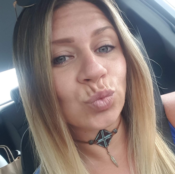 Meet your Posher, Kristin - Picture 4 of 8